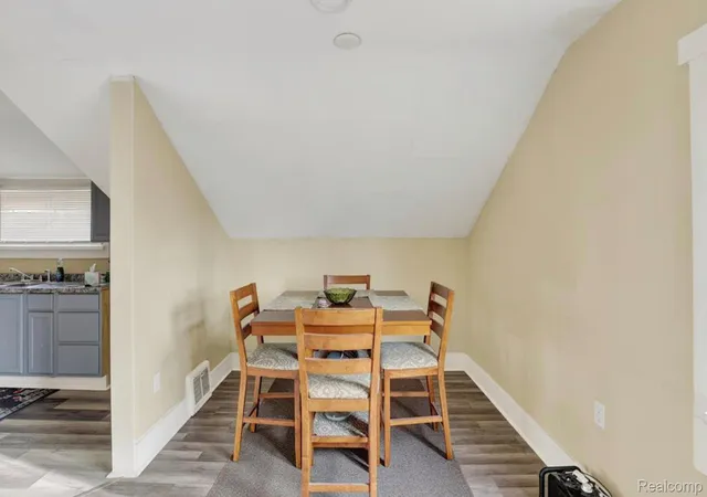 Photo 4 of Multi family home for sale at 1413 Lincoln Ave, Flint, MI 48507 | MLS# 20261072888 | Listing updated on 2026-09-11