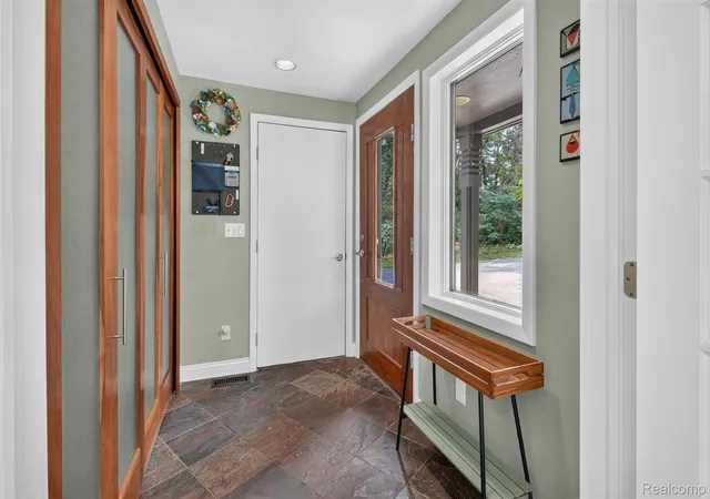 Photo 2 of Single family home for sale at 9319 Faussett Rd, Fenton, MI 48430 | MLS# 20261072891 | Listing updated on 2026-09-11
