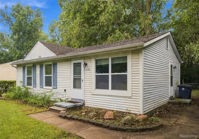 Photo 4 of Single family home for sale at 2178 Hemlock Dr, Ann Arbor, MI 48108 | MLS# 20261072893 | Listing updated on 2026-09-12