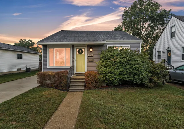 Photo 2 of Single family home for sale at 2841 Burdette St, Ferndale, MI 48220 | MLS# 81026048028 | Listing updated on 2026-09-17