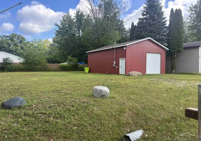 Photo 3 of Land for sale at 1081 Maplewood St, Beaverton, MI 48612 | MLS# 61050221323 | Listing updated on 2026-09-10