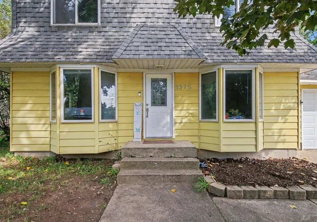 Photo 3 of Single family home for sale at 1975 32nd Street Se, Grand Rapids, MI 49508 | MLS# 65026048032 | Listing updated on 2026-09-14