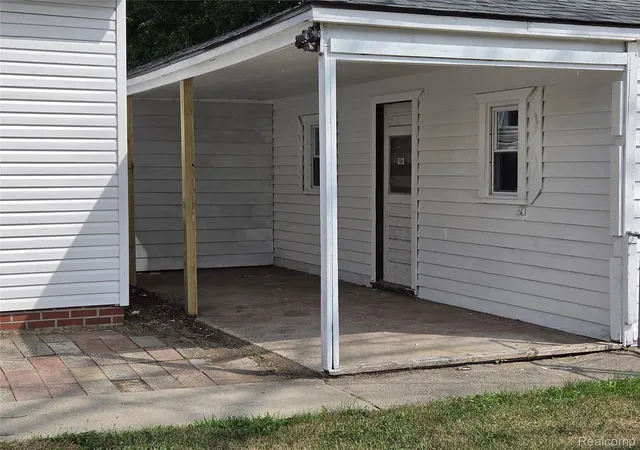 Photo 3 of Single family home for sale at 16039 Curtis St, Detroit, MI 48235 | MLS# 20261072911 | Listing updated on 2026-09-11