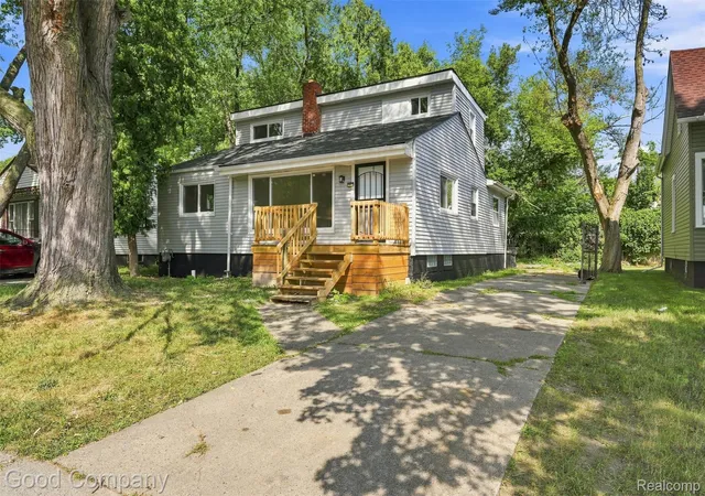 Photo 1 of Single family home for sale at 17228 Chapel St, Detroit, MI 48219 | MLS# 20261072912 | Listing updated on 2026-09-17