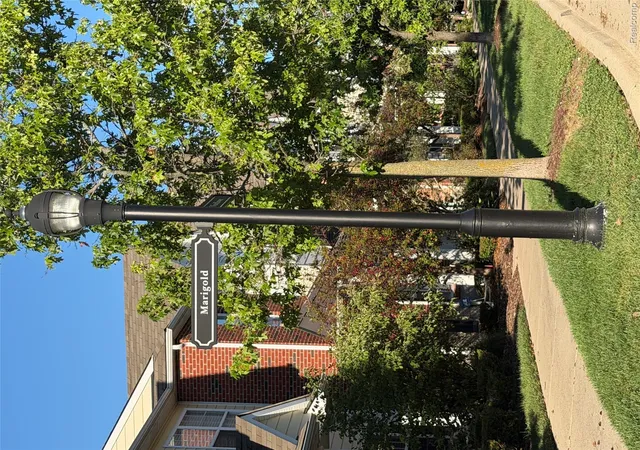 Listing Photo 4 - Condo for sale in building located at 29987 Marigold Dr, Southfield, MI 48076