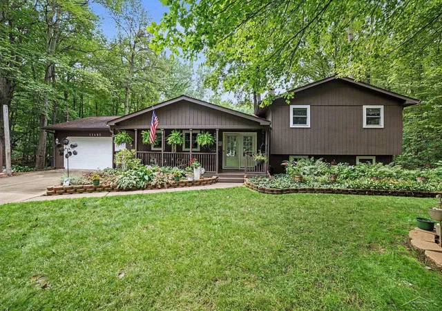 Single family home for sale at 11495 Geddes Rd, Freeland, MI 48623 | MLS# 61050221328