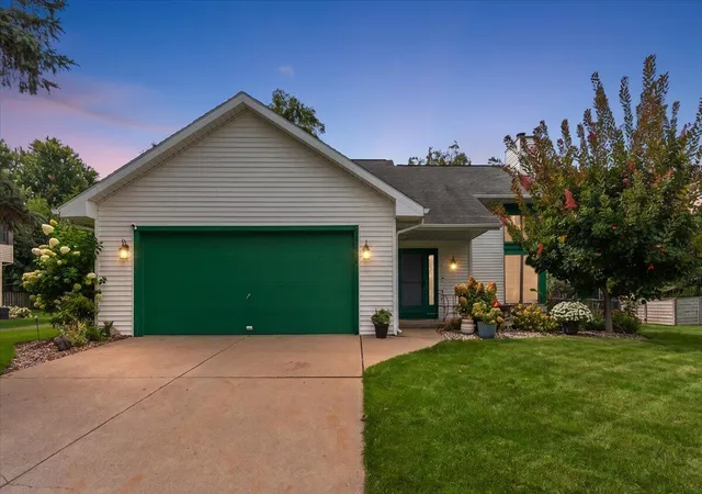 Photo 3 of Single family home for sale at 7070 Sandpiper St, Portage, MI 49024 | MLS# 71026048040 | Listing updated on 2026-09-18
