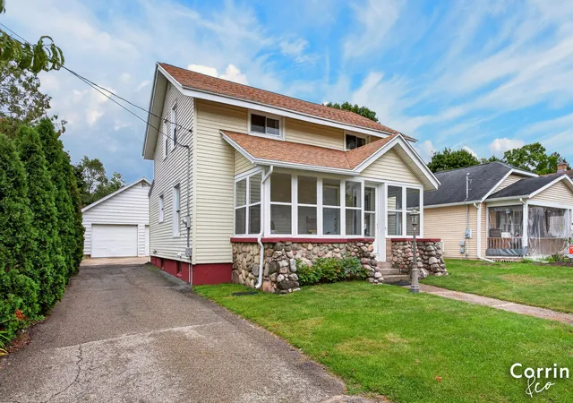 Photo 2 of Single family home for sale at 370 Norwood St, Rockford, MI 49341 | MLS# 65026048041 | Listing updated on 2026-09-16