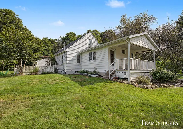Photo 3 of Single family home for sale at 7861 Cannonsburg Rd NE, Rockford, MI 49341 | MLS# 65026048046 | Listing updated on 2026-09-17