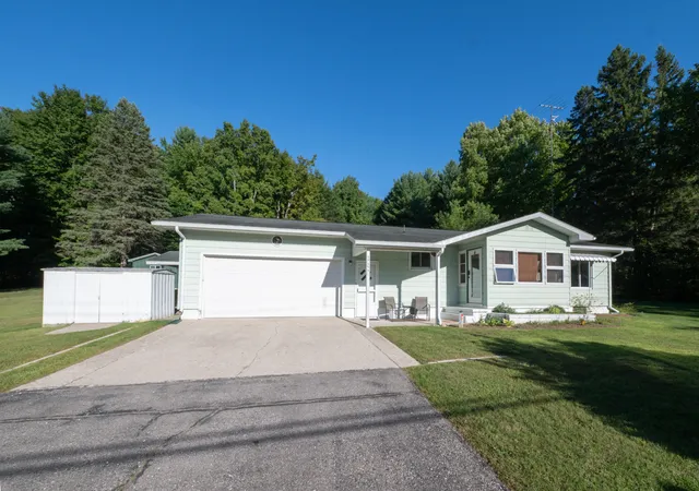 Photo 1 of Single family home for sale at 10159 Se Torch Lake Dr, Alden, MI 49612 | MLS# 65026048049 | Listing updated on 2026-09-17