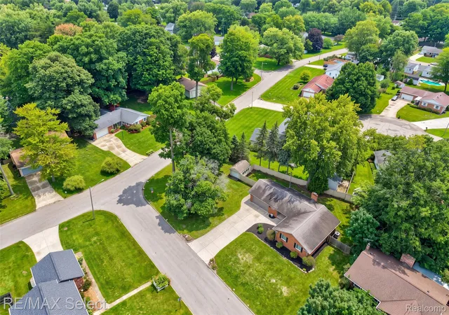 Photo 4 of Single family home for sale at 4293 Old Carriage Rd, Flint, MI 48507 | MLS# 20261072932 | Listing updated on 2026-09-14