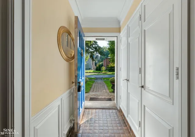 Photo 3 of Single family home for sale at 124 Merriweather Rd, Grosse Pointe Farms, MI 48236 | MLS# 58050221336 | Listing updated on 2026-09-13