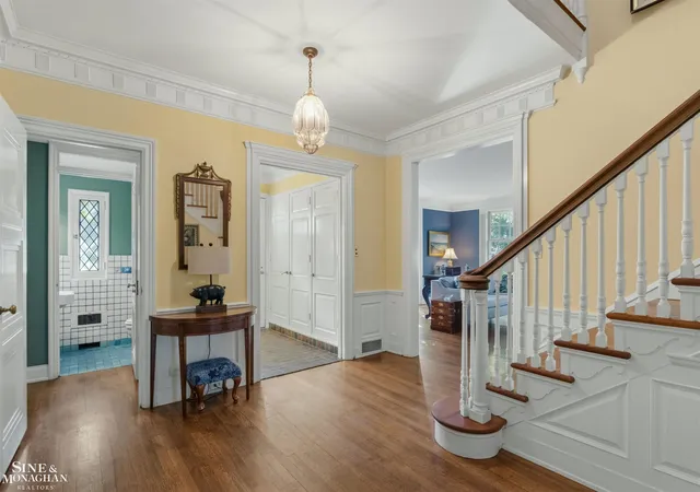Photo 4 of Single family home for sale at 124 Merriweather Rd, Grosse Pointe Farms, MI 48236 | MLS# 58050221336 | Listing updated on 2026-09-13