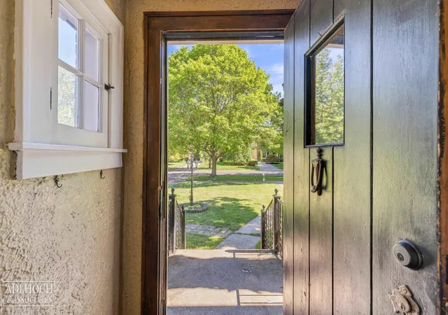 Photo 3 of Single family home for sale at 627 Washington Rd, Grosse Pointe, MI 48230 | MLS# 58050221339 | Listing updated on 2026-10-16