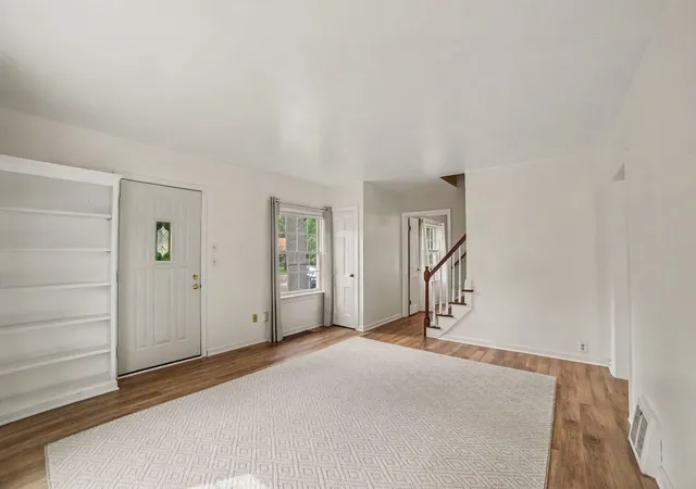 Photo 4 of Single family home for sale at 3554 Mccracken St, Norton Shores, MI 49441 | MLS# 71026048058 | Listing updated on 2026-09-10