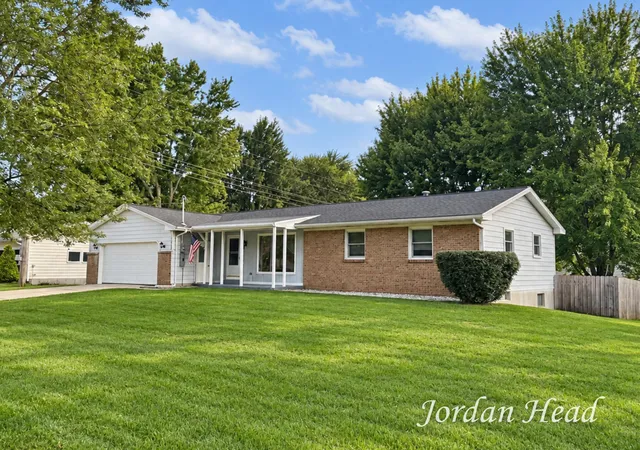 Photo 2 of Single family home for sale at 11335 Valley View Ave, Allendale, MI 49401 | MLS# 65026048060 | Listing updated on 2026-10-03