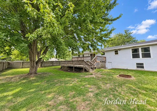 Photo 3 of Single family home for sale at 11335 Valley View Ave, Allendale, MI 49401 | MLS# 65026048060 | Listing updated on 2026-10-03