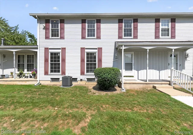 Photo 1 of Condo for sale at 28308 Coventry Ct, Trenton, MI 48183 | MLS# 20261072939 | Listing updated on 2026-10-19