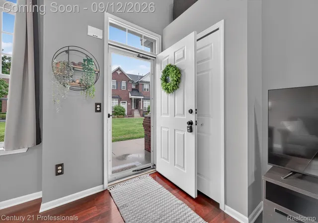 Listing Photo 5 - Condo for sale in building located at 53167 E Providence, Shelby Township, MI 48316 - Unit #53