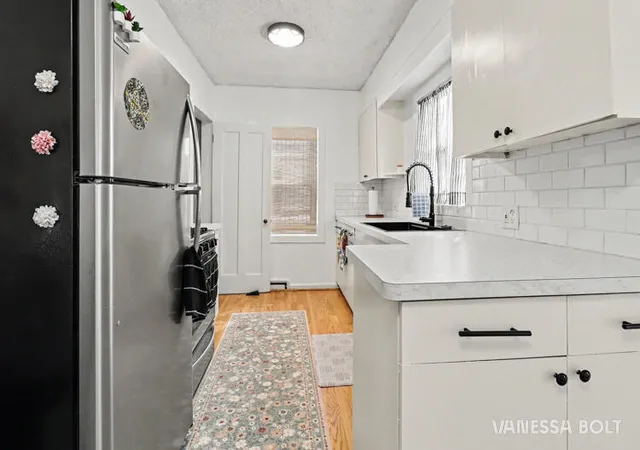 Photo 4 of Single family home for sale at 1805 Widdicomb Ave NW, Grand Rapids, MI 49504 | MLS# 65026048072 | Listing updated on 2026-09-15
