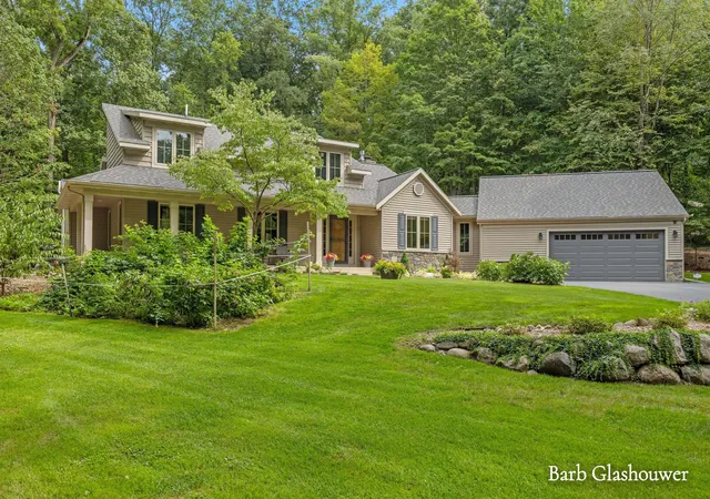 Photo 2 of Single family home for sale at 7454 Childsdale Ave Ne, Rockford, MI 49341 | MLS# 65026048066 | Listing updated on 2026-09-16