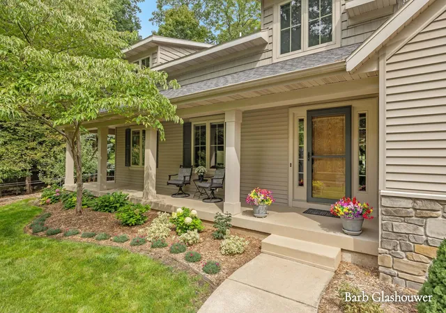 Photo 4 of Single family home for sale at 7454 Childsdale Ave NE, Rockford, MI 49341 | MLS# 65026048066 | Listing updated on 2026-09-16