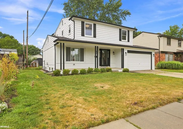 Photo 2 of Single family home for sale at 2103 Atlas Dr, Troy, MI 48083 | MLS# 58050221346 | Listing updated on 2026-09-10