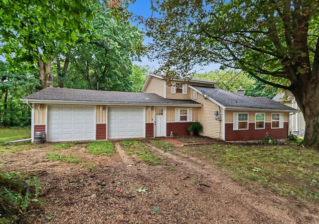 Photo 2 of Single family home for sale at 136 Florence St, Otsego, MI 49078 | MLS# 66026048081 | Listing updated on 2026-09-10