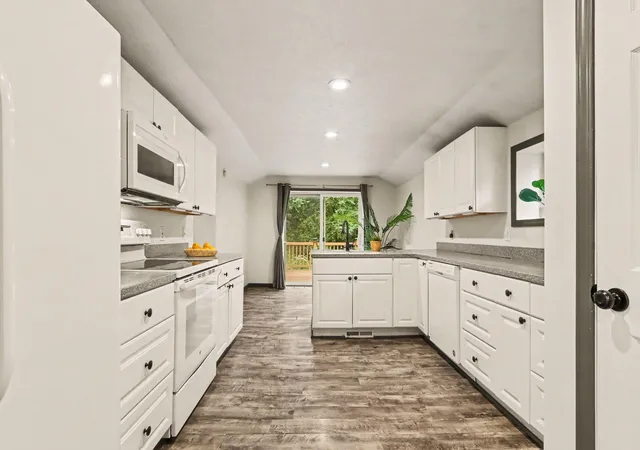 Photo 4 of Single family home for sale at 136 Florence St, Otsego, MI 49078 | MLS# 66026048081 | Listing updated on 2026-09-10