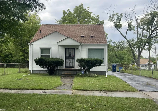Single family home for sale at 3425 Sterling St, Flint, MI 48504 | MLS# 5050221349