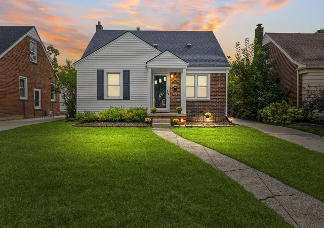 Single family home for sale at 3106 N Connecticut Ave, Royal Oak, MI 48073 | MLS# 81026048092 | Listing updated on 2026-09-12