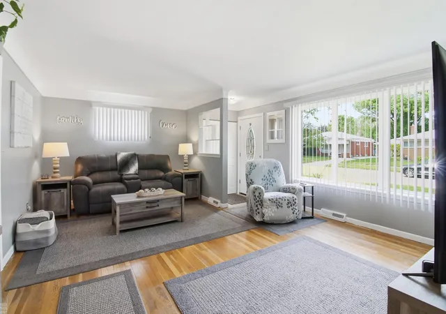 Photo 2 of Single family home for sale at 28527 Adler Dr, Warren, MI 48088 | MLS# 58050221350 | Listing updated on 2026-09-10
