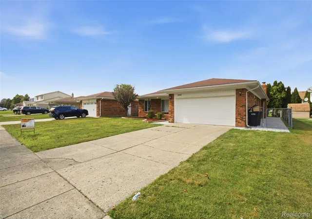 Photo 2 of Single family home for sale at 3465 Fox Hl Dr, Sterling Heights, MI 48310 | MLS# 20261072964 | Listing updated on 2026-09-11