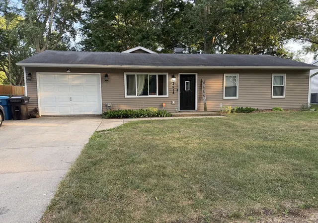 Single family home for sale at 2518 Ashton Ave, Kalamazoo, MI 49004 | MLS# 66026048098