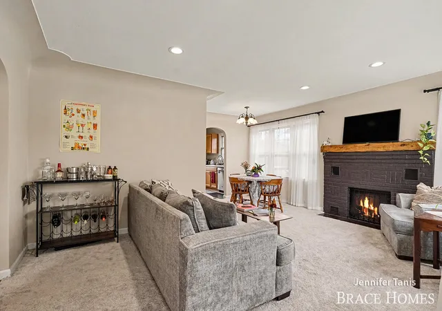 Photo 3 of Single family home for sale at 147 E 16th Street, Holland, MI 49423 | MLS# 65026048102 | Listing updated on 2026-09-10