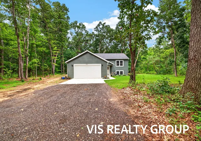 Photo 2 of Single family home for sale at 3506 Hall Rd, Muskegon, MI 49442 | MLS# 71026048105 | Listing updated on 2026-09-16