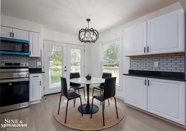 Photo 3 of Single family home for sale at 905 Liberty Rd, Algonac, MI 48001 | MLS# 58050221356 | Listing updated on 2026-09-11