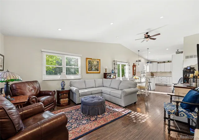 Photo 4 of Condo for sale at 9031 E Lake Rd #43, Clarkston, MI 48348 | MLS# 20261072974 | Listing updated on 2026-09-14