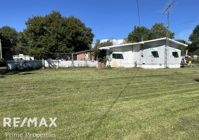 Photo 3 of Single family home for sale at 3606 Angus St, Standish, MI 48658 | MLS# 5050221360 | Listing updated on 2026-09-30