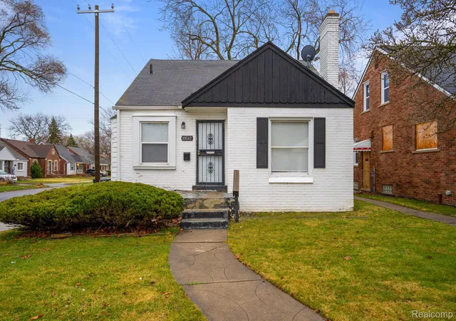 Photo 1 of Single family home for sale at 10642 Mckinney St, Detroit, MI 48224 | MLS# 20261072983 | Listing updated on 2026-09-11