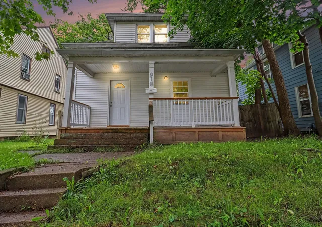 Single family home for sale at 918 Dorchester Ave SW, Grand Rapids, MI 49503 | MLS# 65026048133