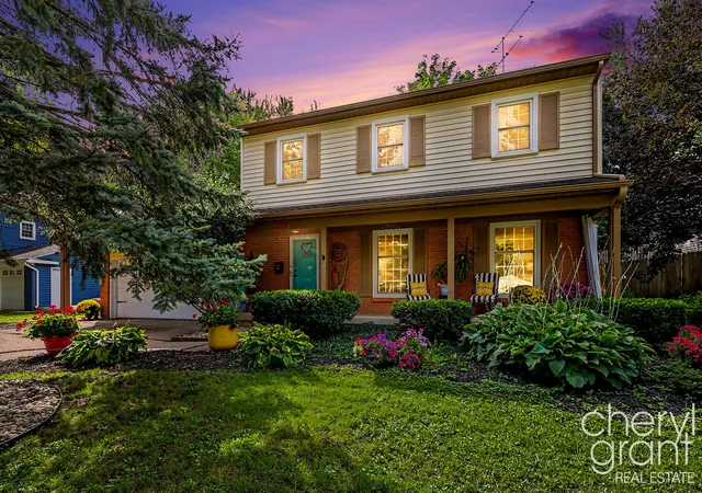 Photo 2 of Single family home for sale at 2246 Boston St Se, Grand Rapids, MI 49506 | MLS# 65026048136 | Listing updated on 2026-09-14