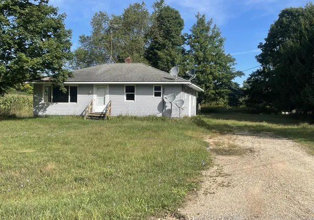 Single family home for sale at 66 W Woodrow Rd, Shelby, MI 49455 | MLS# 67026048142