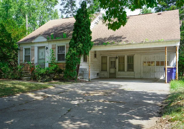 Photo 1 of Single family home for sale at 2476 Voorheis Rd, Waterford, MI 48328 | MLS# 20261072991 | Listing updated on 2026-09-11