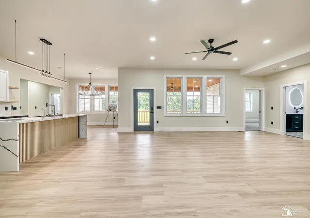 Photo 4 of Single family home for sale at 2706 S Custer Rd, Monroe, MI 48161 | MLS# 57050221372 | Listing updated on 2026-09-10