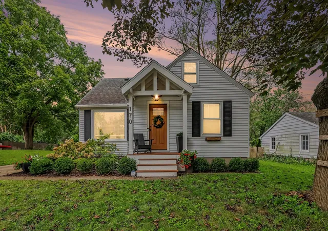 Photo 2 of Single family home for sale at 170 E 35th Street, Holland, MI 49423 | MLS# 71026048145 | Listing updated on 2026-09-18