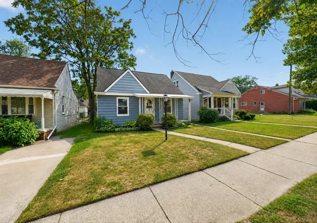 Photo 3 of Single family home for sale at 24163 New York St, Dearborn, MI 48124 | MLS# 58050221374 | Listing updated on 2026-09-10