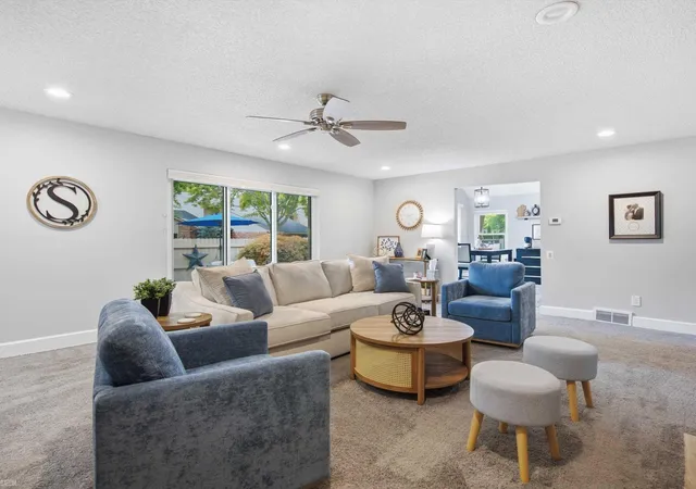 Listing Photo 3 - Condo for sale in building located at 42297 E Edward Dr, Clinton Township, MI 48038