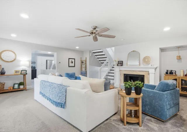 Listing Photo 5 - Condo for sale in building located at 42297 E Edward Dr, Clinton Township, MI 48038