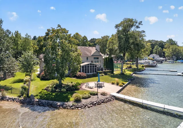 Photo 4 of Single family home for sale at 15172 Birch Lake Shore Dr, Vandalia, MI 49095 | MLS# 69026048147 | Listing updated on 2026-09-13